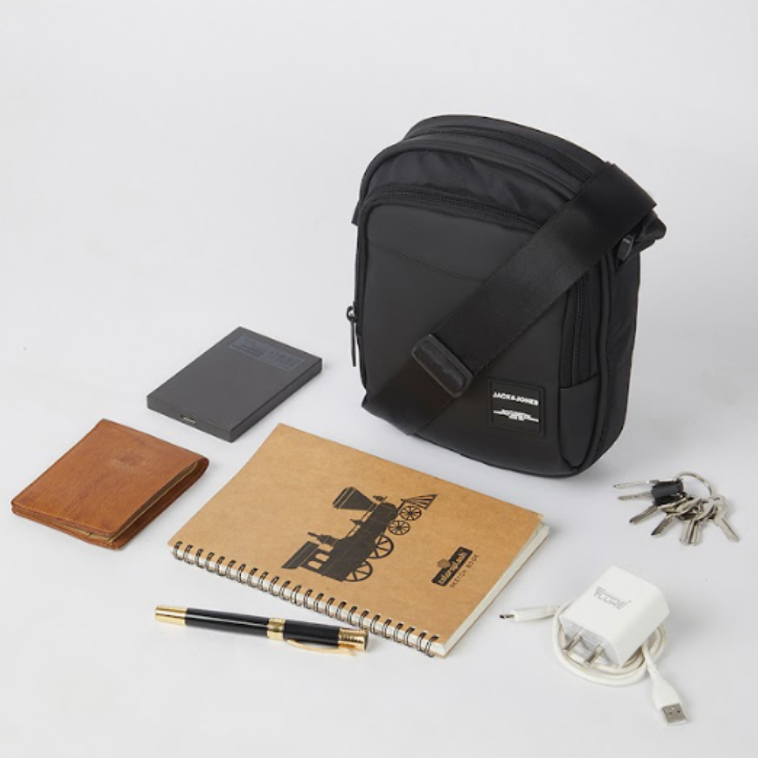 Jack & Jones	Artis Sling Bag